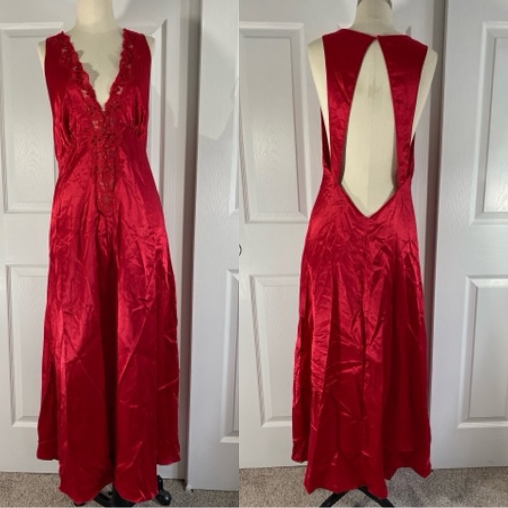 Victoria Secret Gold Label Maxi low back gown red